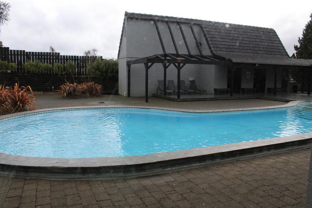 Apollo 4* Rotorua